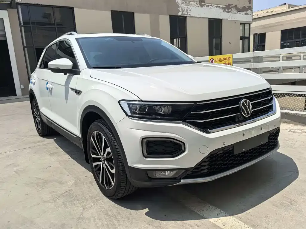 Volkswagen T-Roc — фото 5