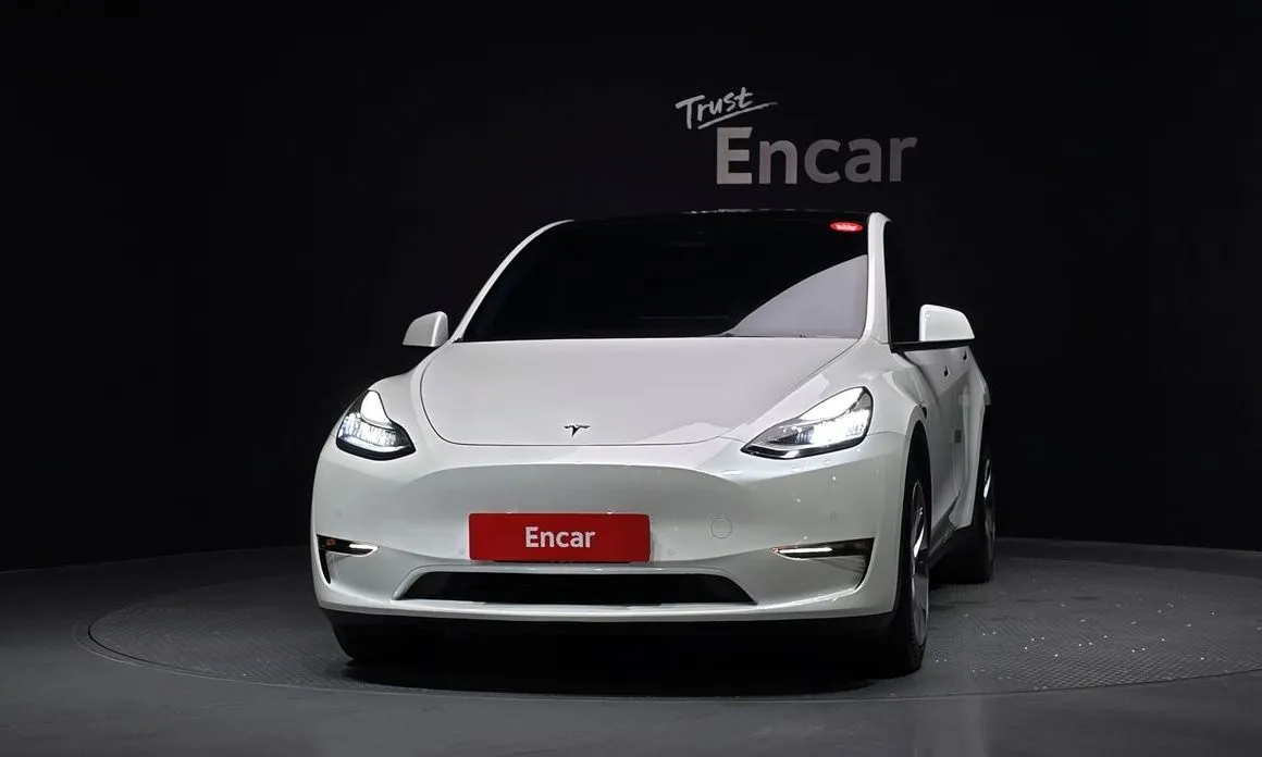 Tesla Model Y — фото 2