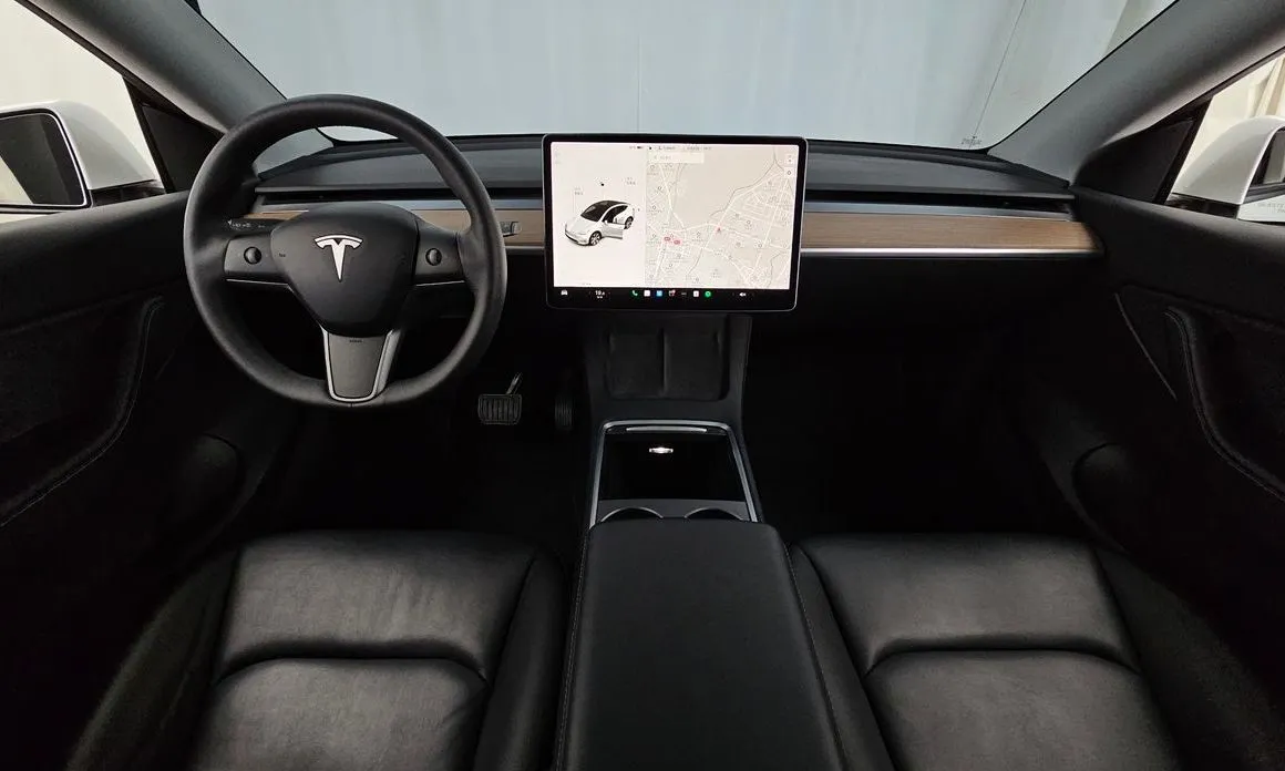 Tesla Model Y — фото 5