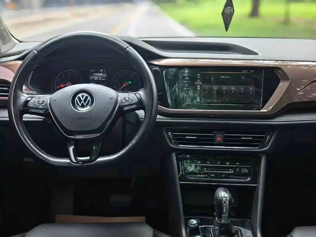 Volkswagen Tharu — фото 5