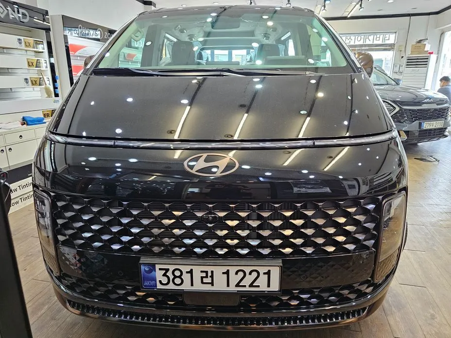 Hyundai Staria — фото 1
