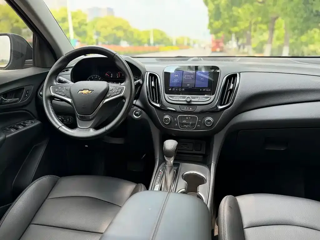 Chevrolet Equinox 2022 из CN, фото 3