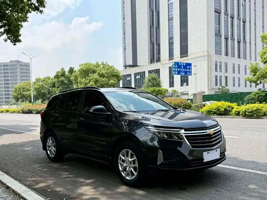 Chevrolet Equinox 2022 из CN, фото 2