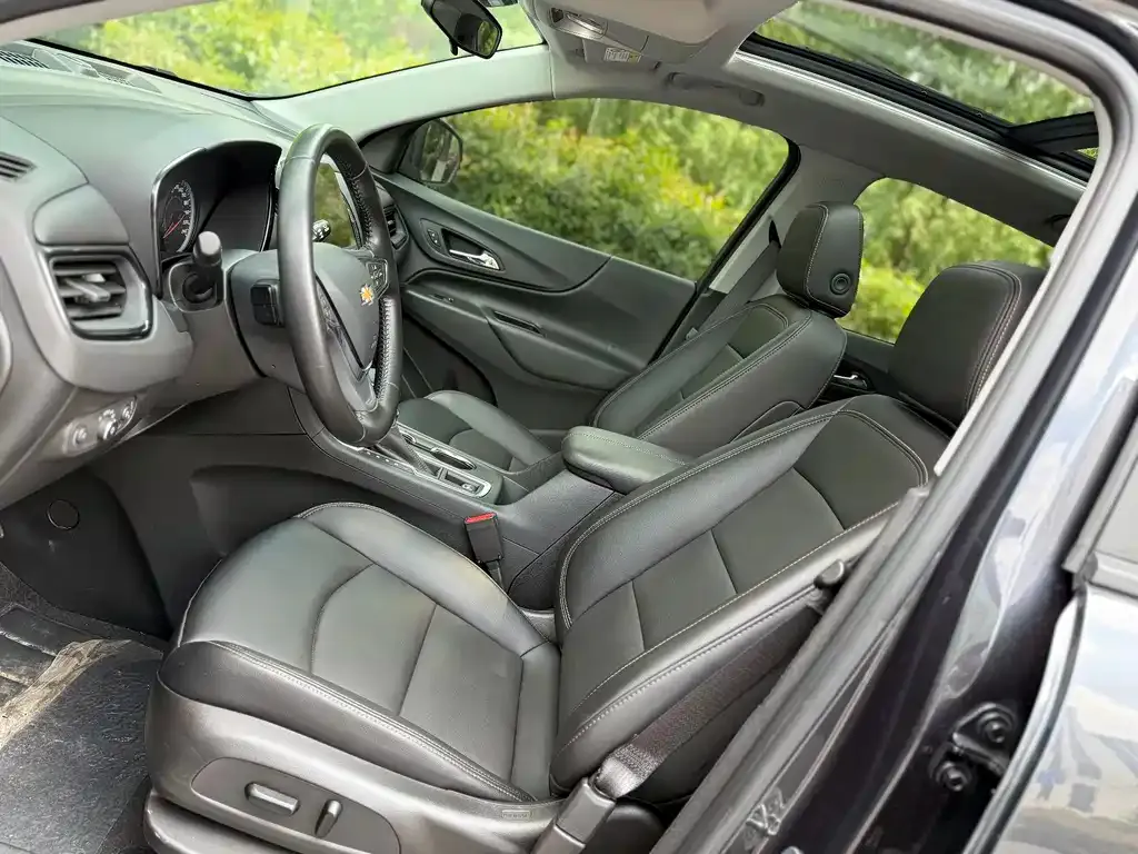 Chevrolet Equinox 2022 из CN, фото 4