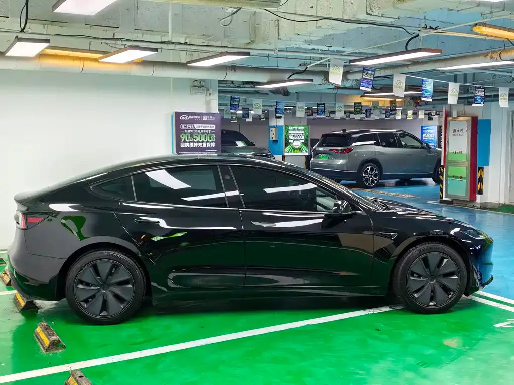 Tesla Model 3 — фото 6