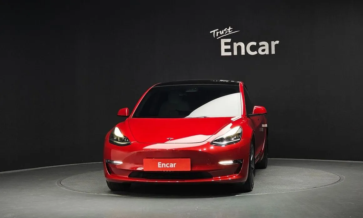 Tesla Model 3 — фото 2