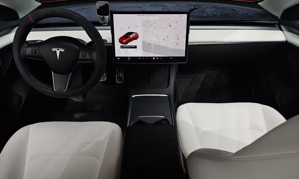 Tesla Model 3 — фото 4