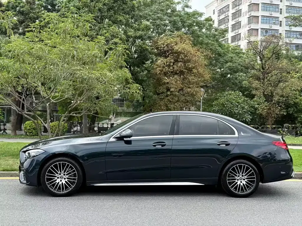 Mercedes-Benz C-Class — фото 10