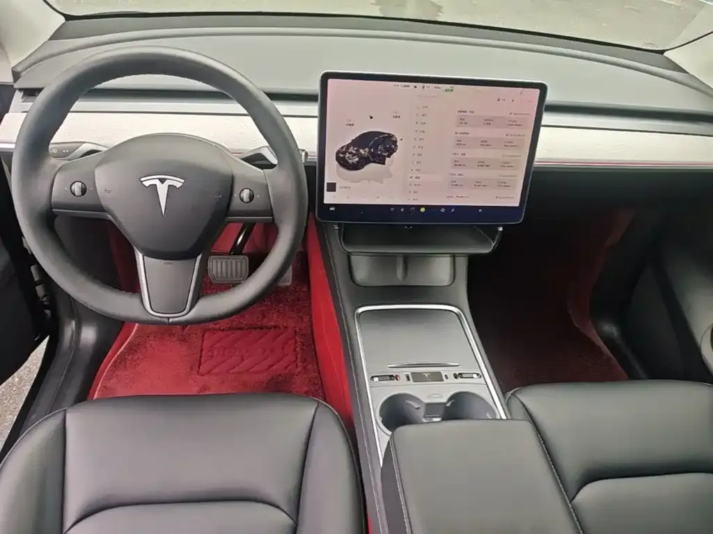 Tesla Model Y — фото 3