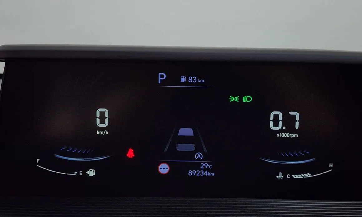 Hyundai Staria — фото 2