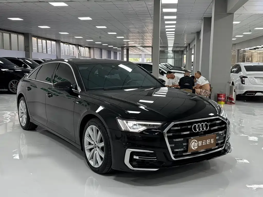 Audi A6L — фото 2