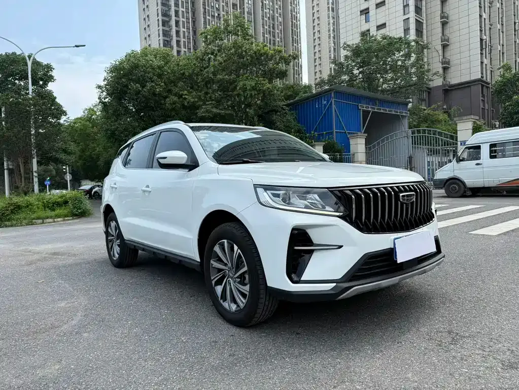 Geely Vision X6 — фото 10