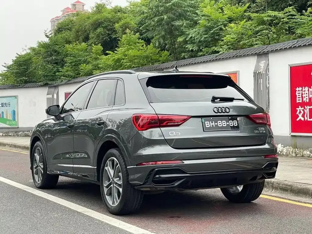 Audi Q3 — фото 9