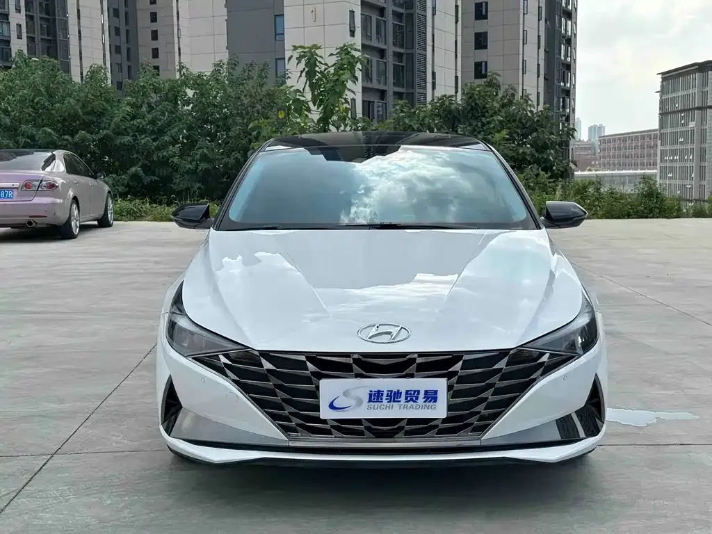 Hyundai Elantra — фото 4
