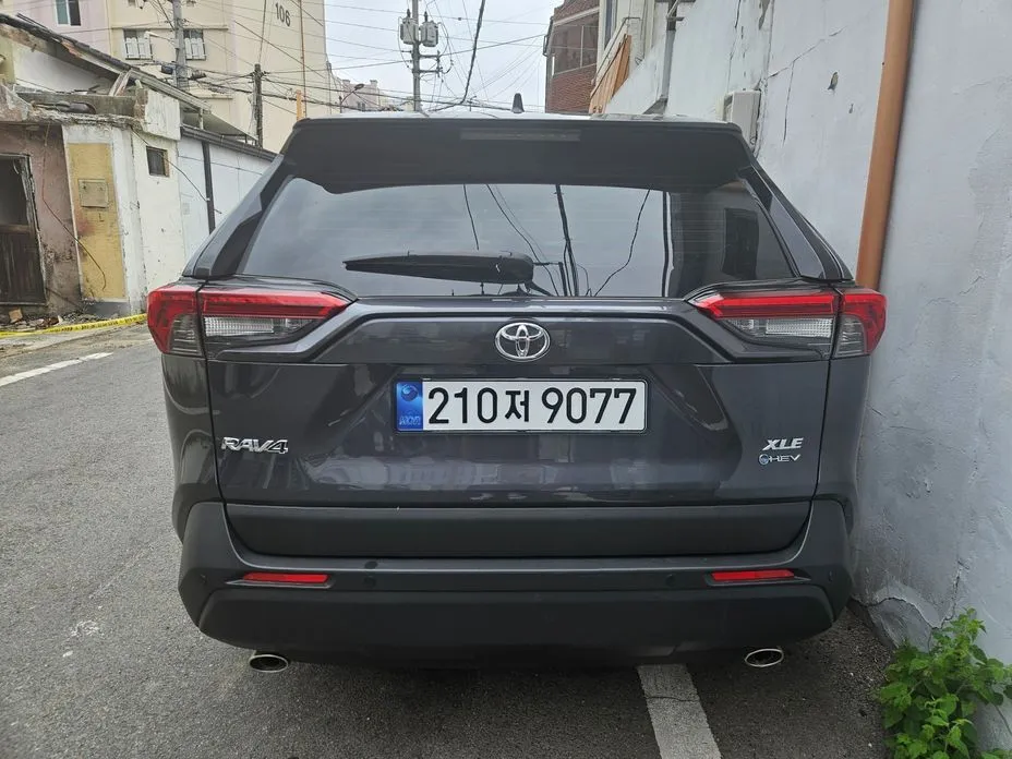 Toyota RAV4 — фото 5