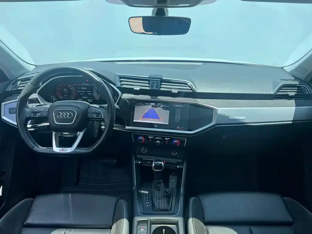 Audi Q3 Sportback — фото 8