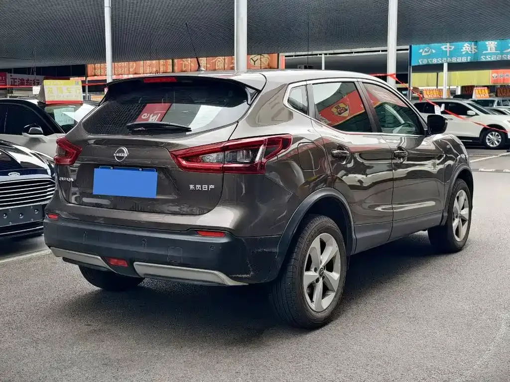 Nissan Qashqai — фото 6
