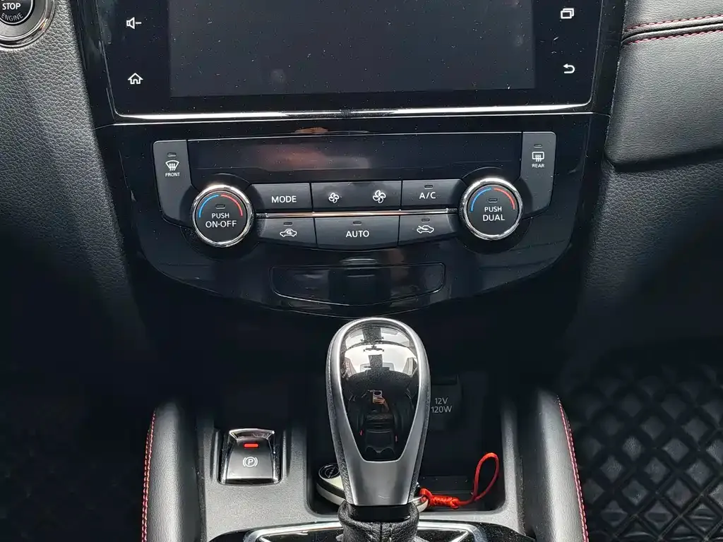 Nissan Qashqai — фото 5