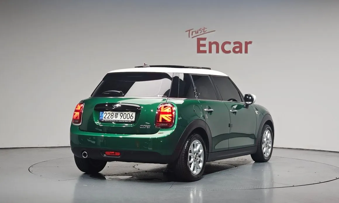 Mini Cooper 2021 из KR, фото 4