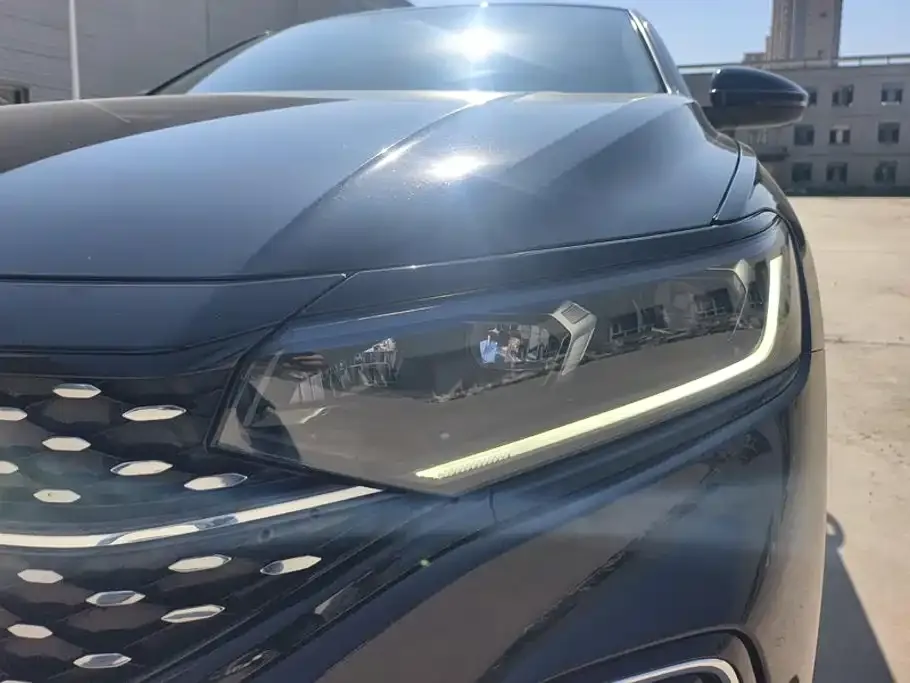 Volkswagen Passat — фото 2