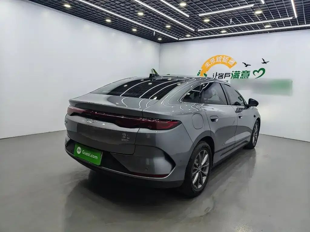 BYD Qin L — фото 8