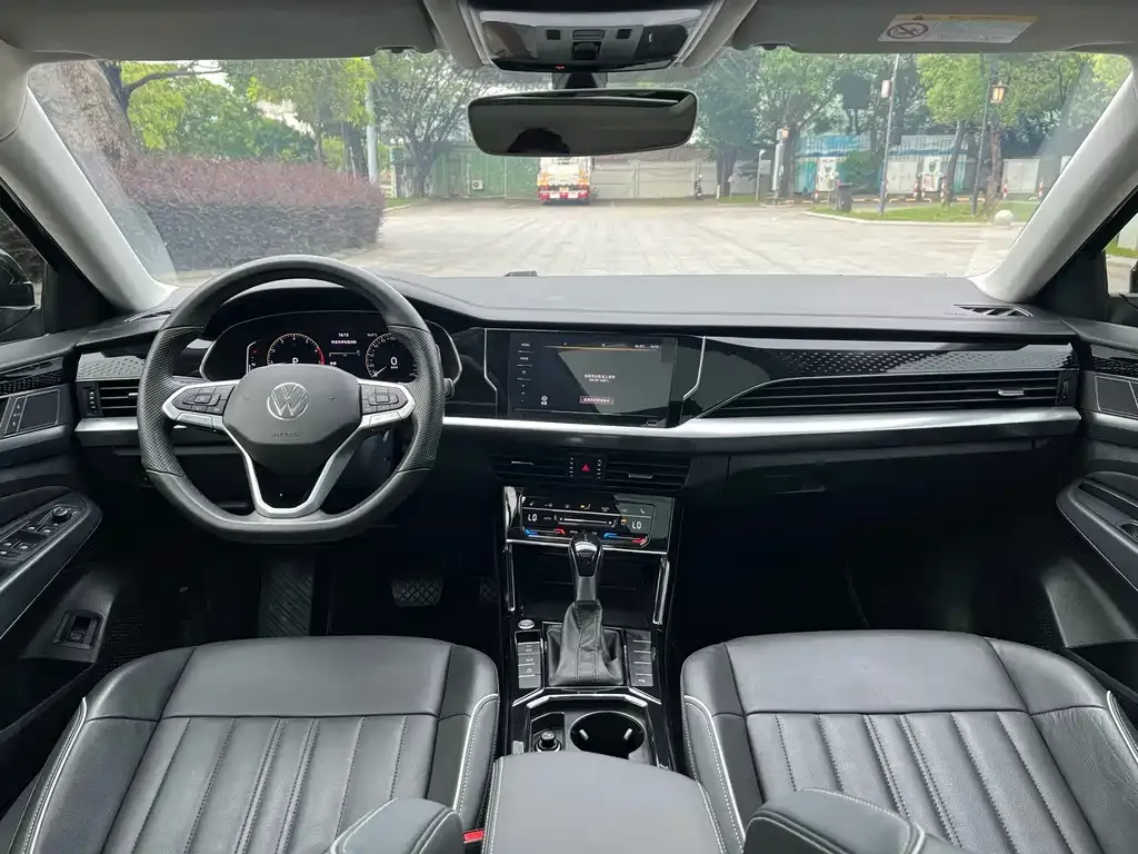 Volkswagen Passat — фото 6