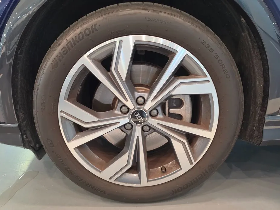 Audi Q4 e-tron 2023 из KR, фото 2