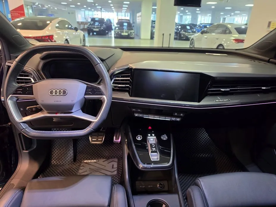 Audi Q4 e-tron 2023 из KR, фото 9