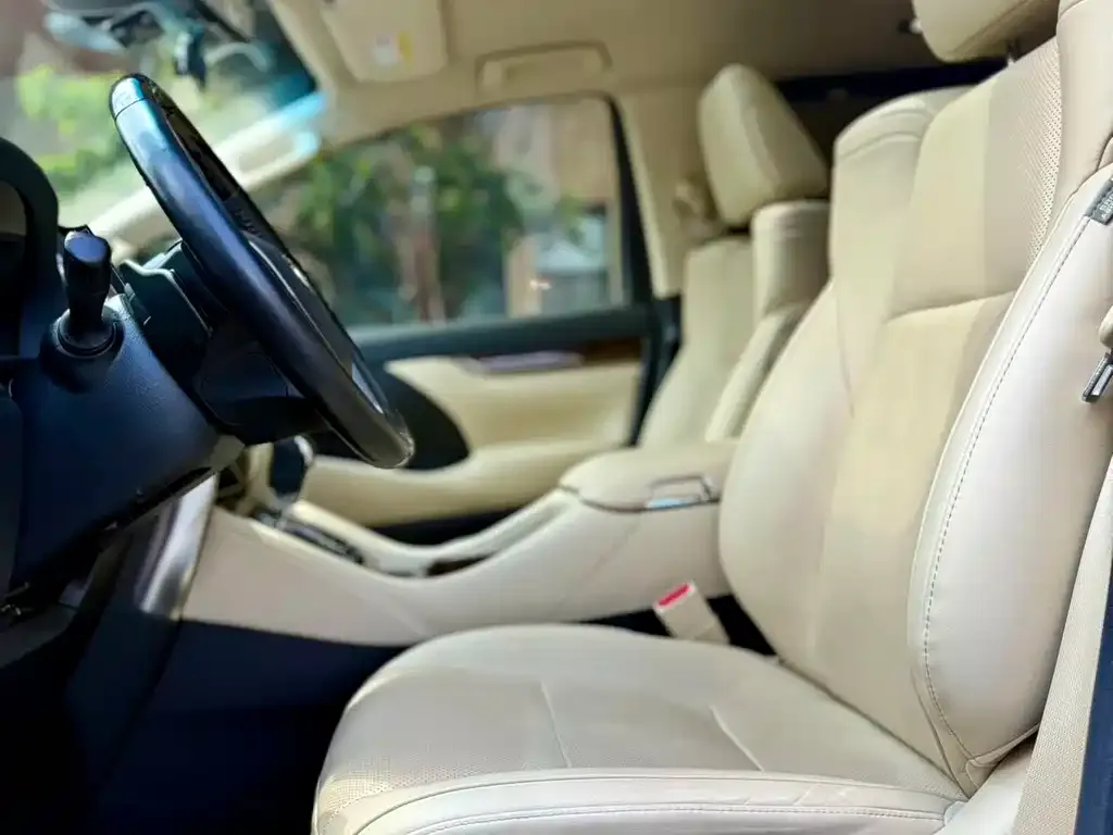 Toyota Alphard — фото 3