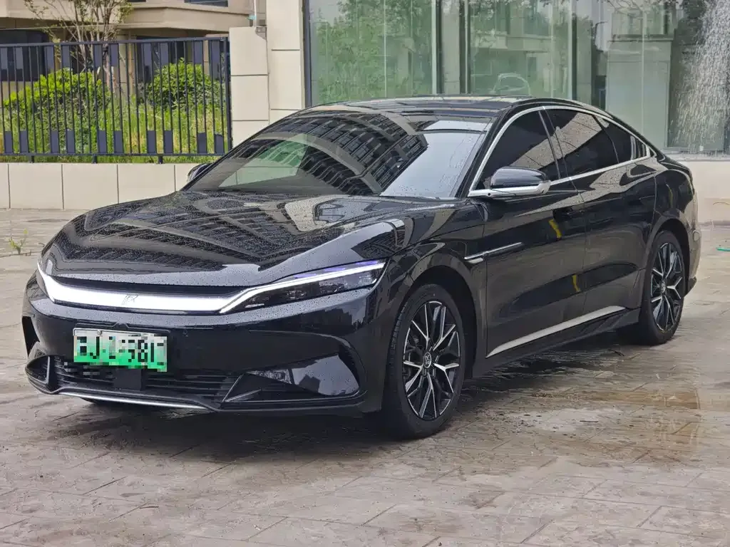 BYD Han — фото 1