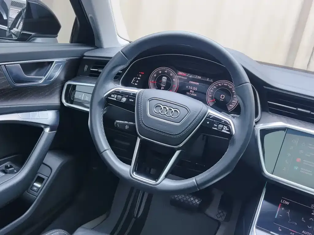 Audi A6L — фото 5
