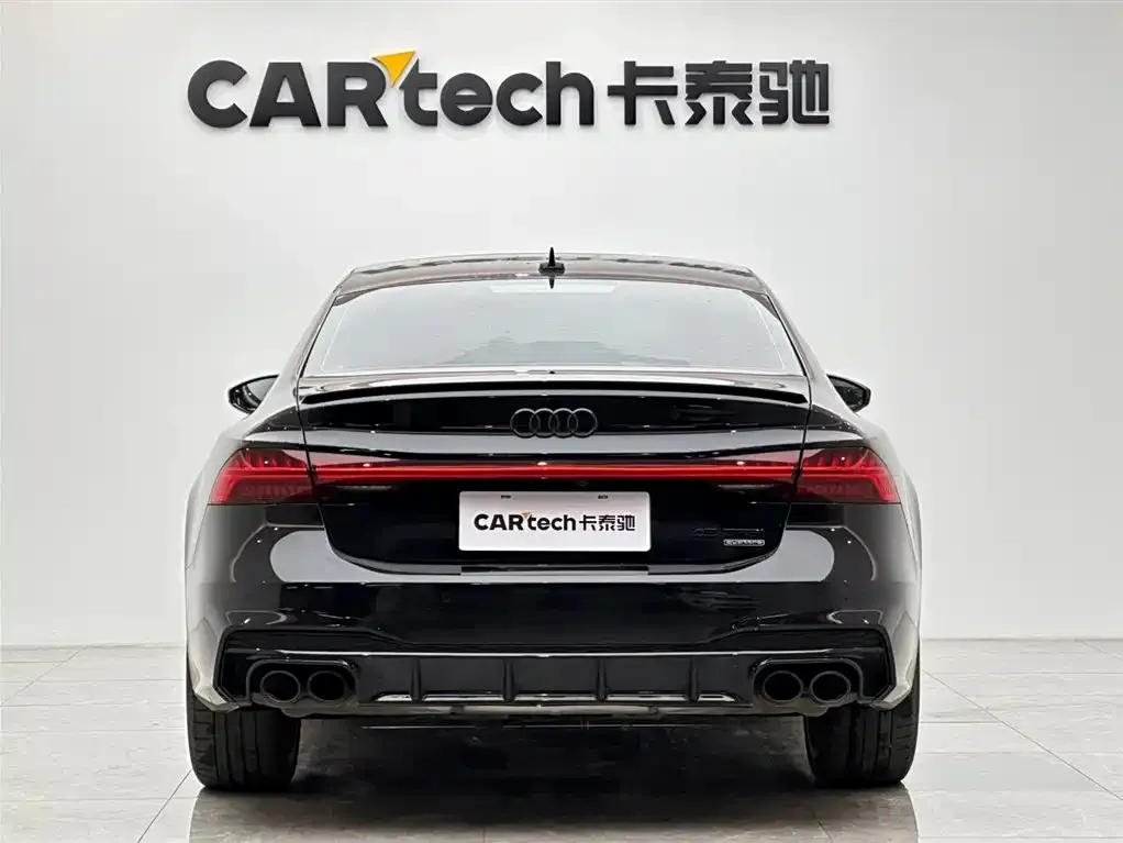 Audi A7L — фото 2