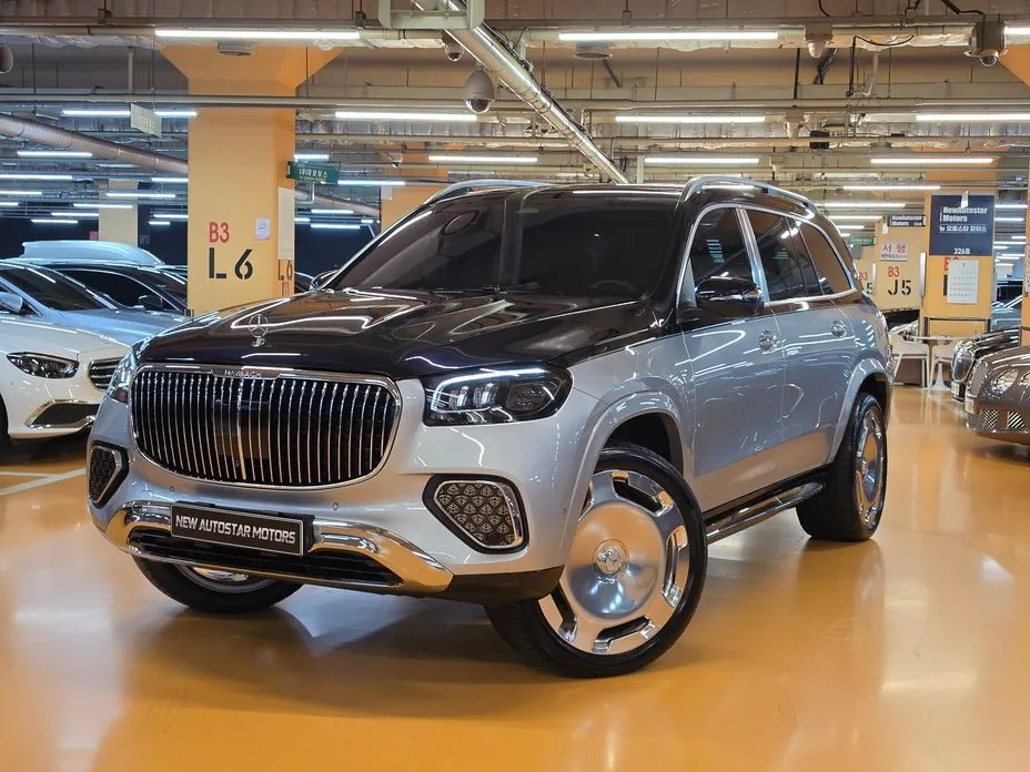 Mercedes-Benz GLS-Class Maybach GLS600 4MATIC Manufakur 1