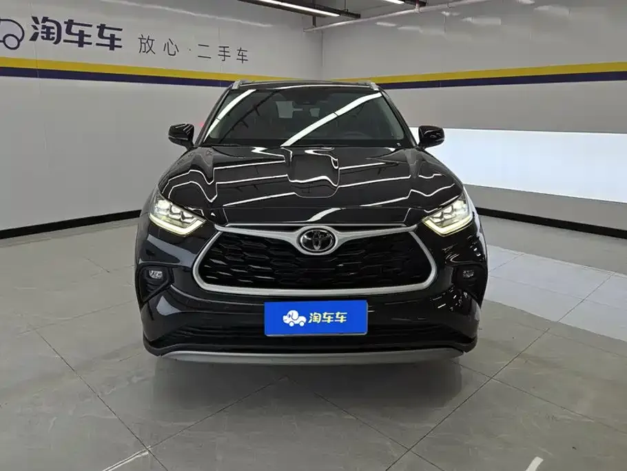 Toyota Highlander — фото 3