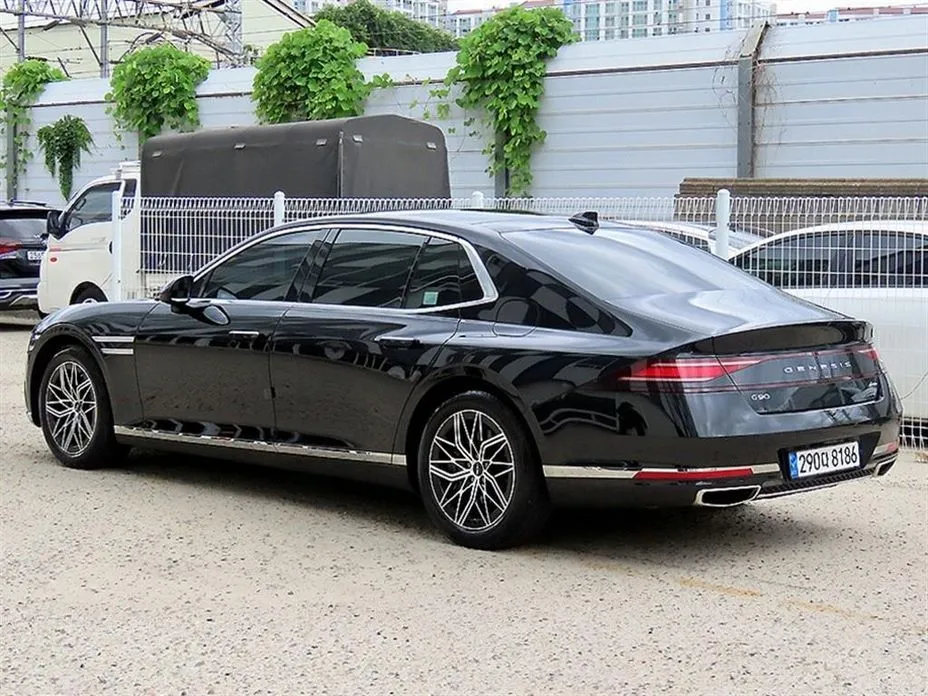 Genesis G90 — фото 10