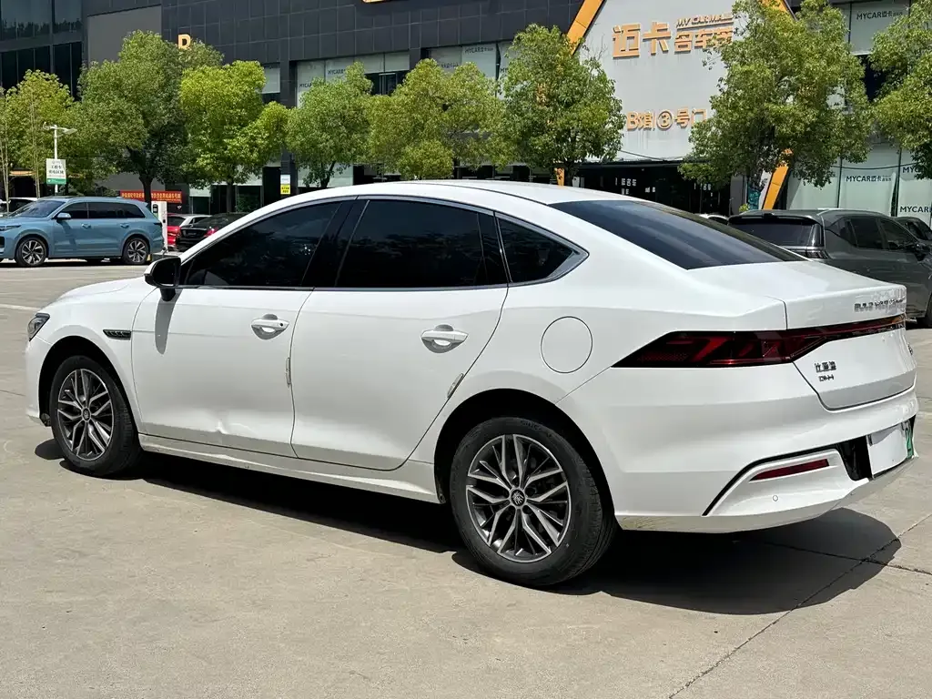 BYD Qin PLUS — фото 9