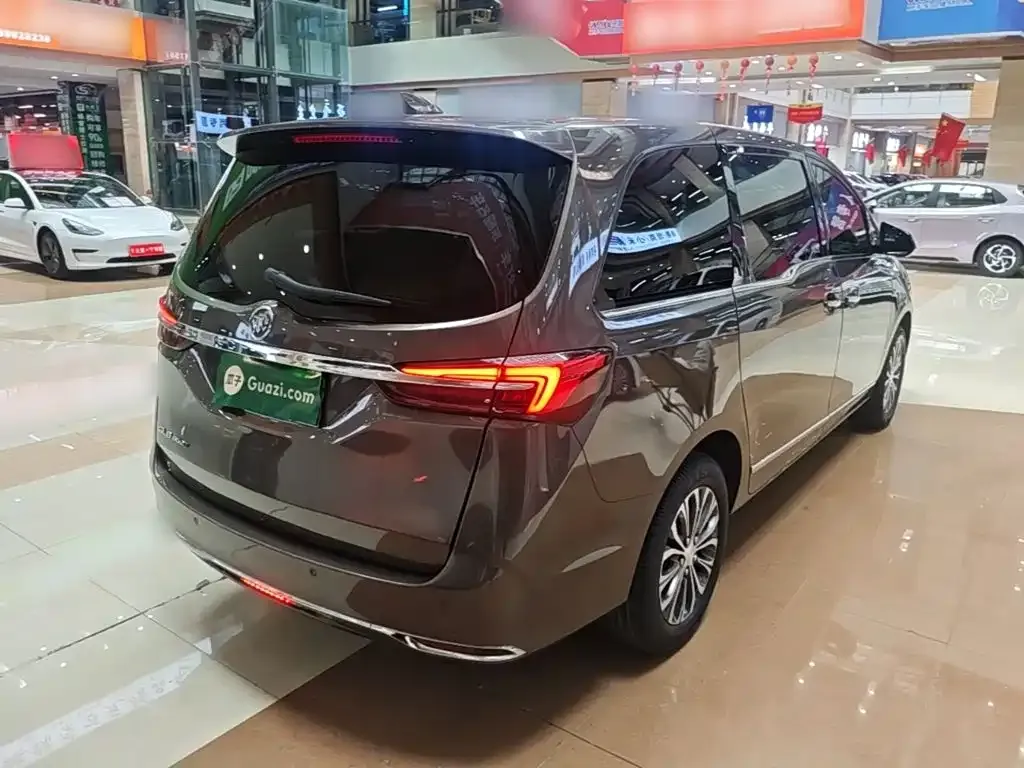 Buick GL8 2022 из CN, фото 3