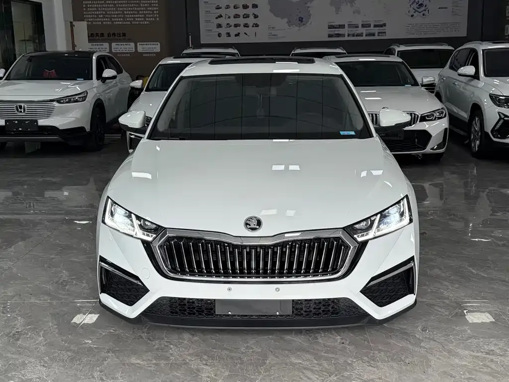 Skoda Octavia — фото 6