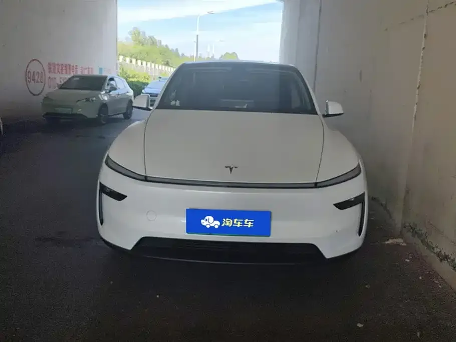 Tesla Model Y — фото 2