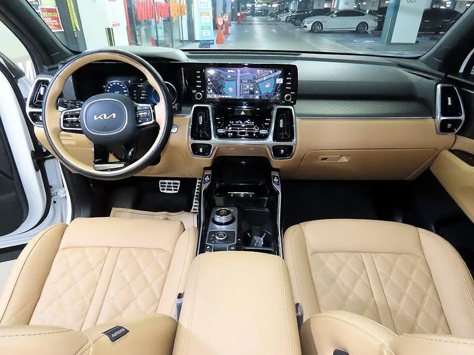 Kia Sorento — фото 7
