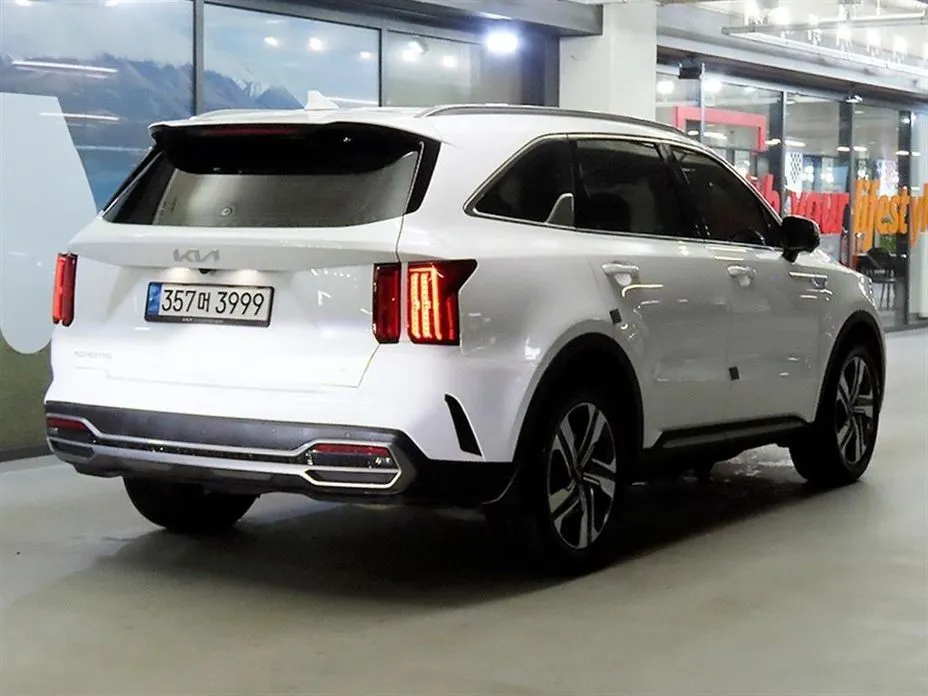 Kia Sorento — фото 9
