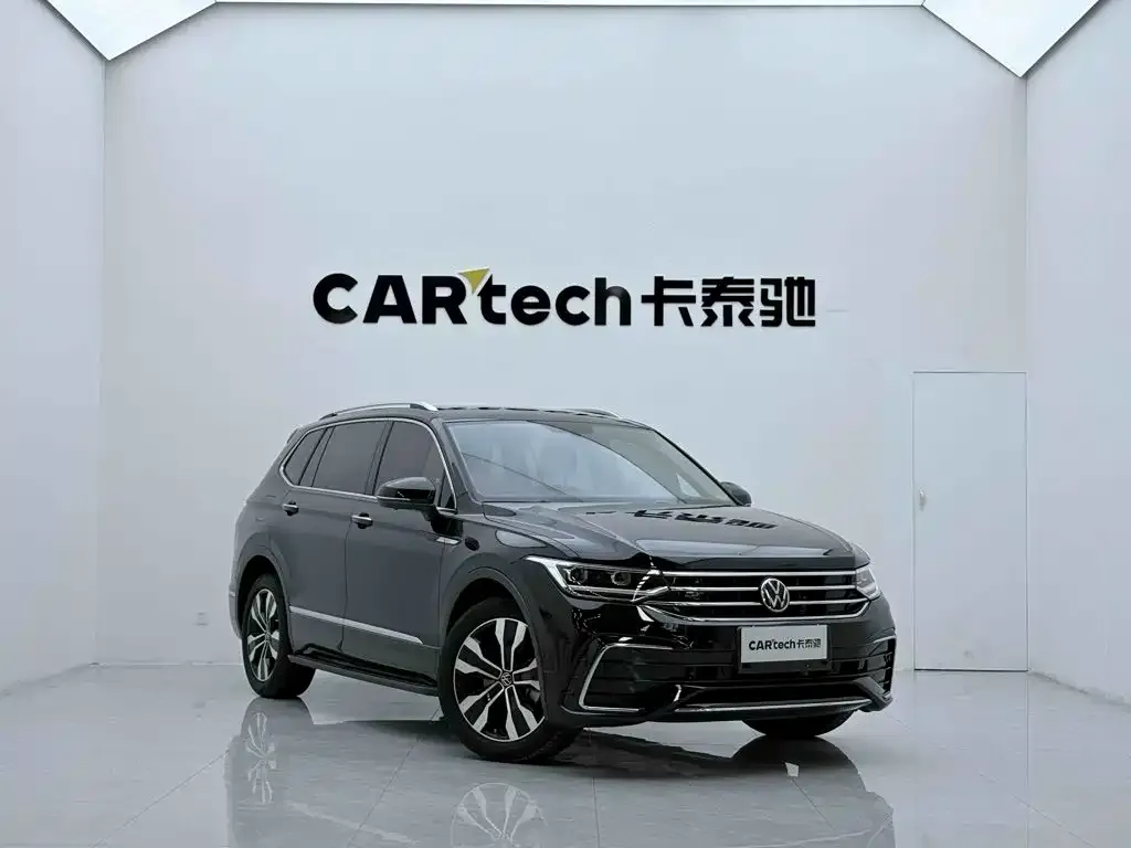 Volkswagen Tiguan L — фото 7