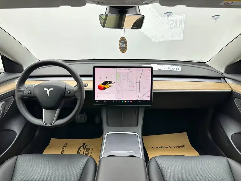 Tesla Model 3 — фото 6