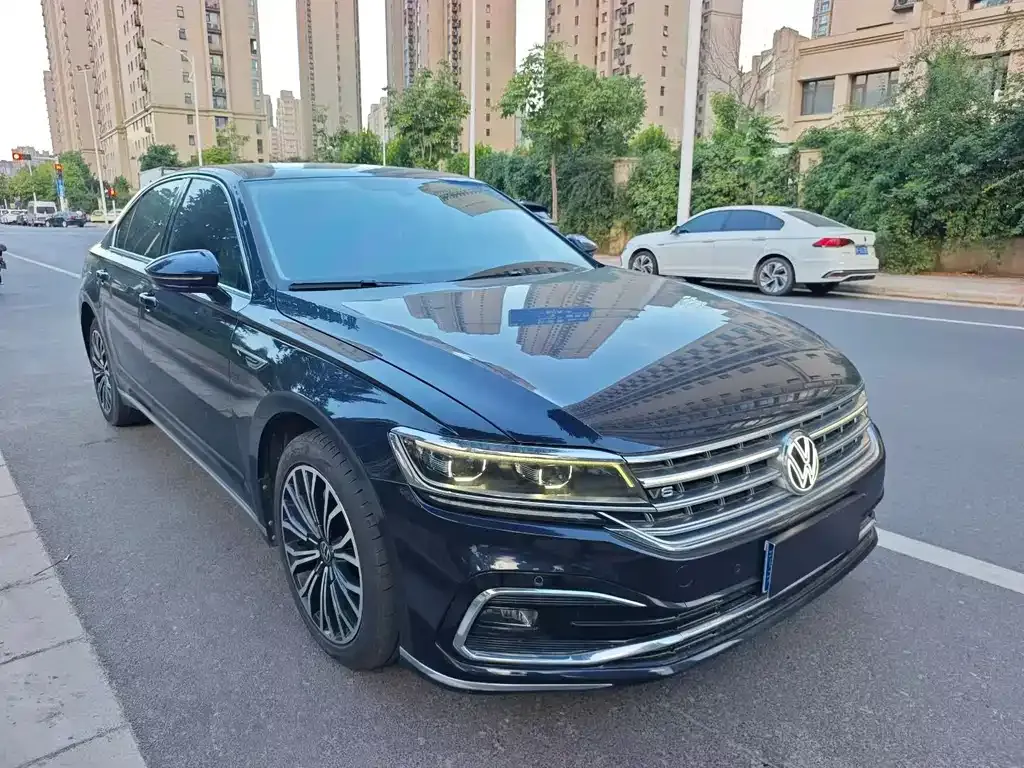 Volkswagen Phideon — фото 3