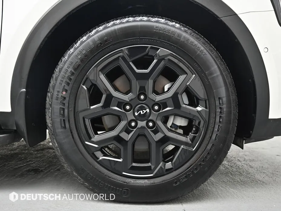 Kia Sorento — фото 8