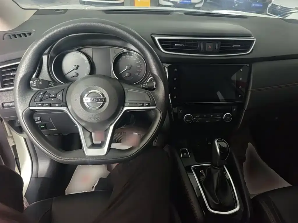 Nissan Qashqai — фото 4