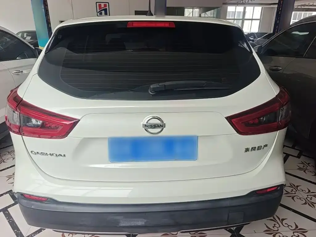 Nissan Qashqai — фото 10