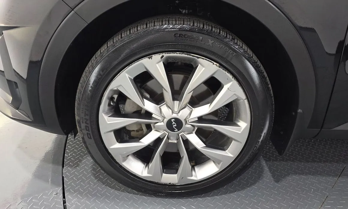 Kia Sorento — фото 6