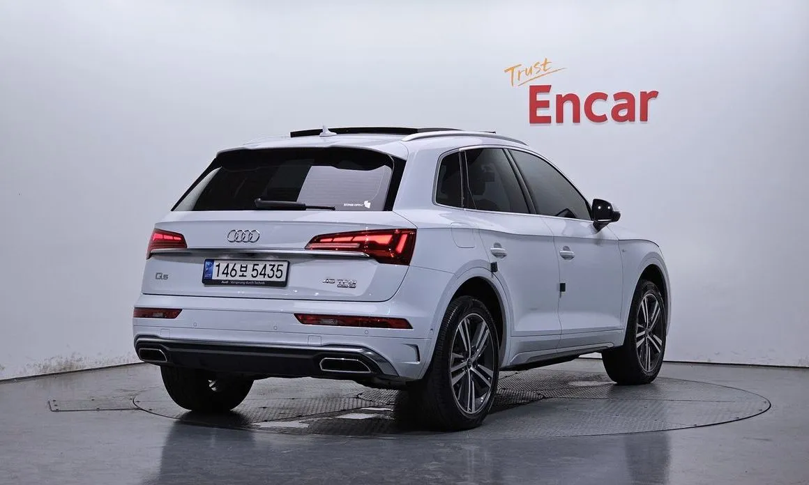 Audi Q5 2021 из KR, фото 3