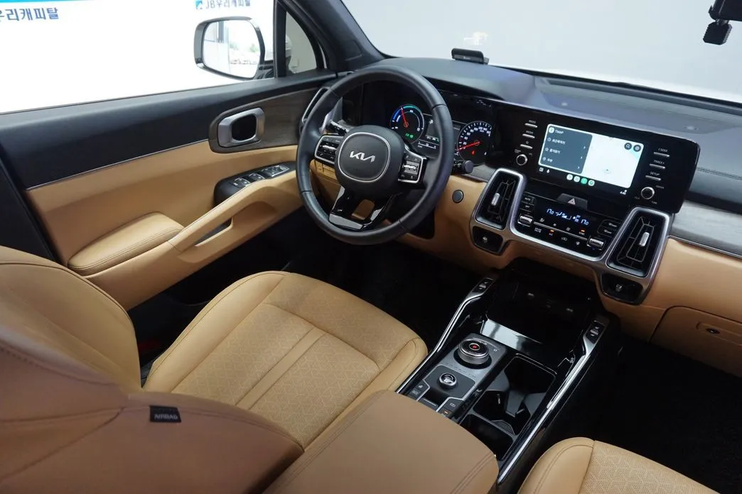 Kia Sorento — фото 6